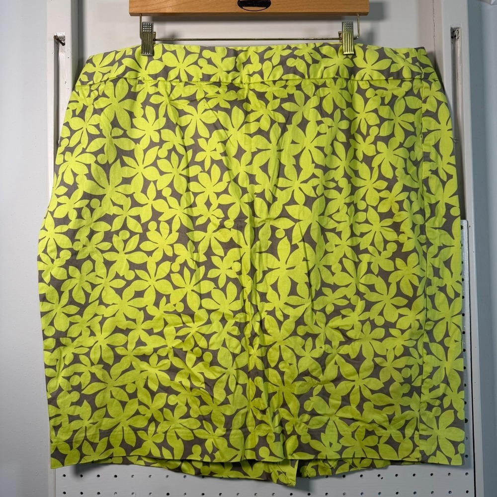 Lane‎ Bryant Pencil Skirt Womens Green Gray Floral Stretch Slit Hem Zipper - 22